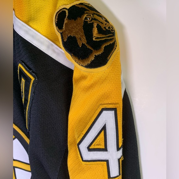 ❌SOLD❌ Ccm official nhl bobby orr Boston’s bruins throwback jersey - Picture 6 of 11
